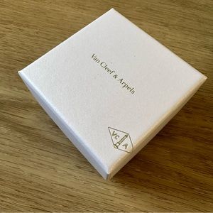 Van Cleef & Arpels jewelry box